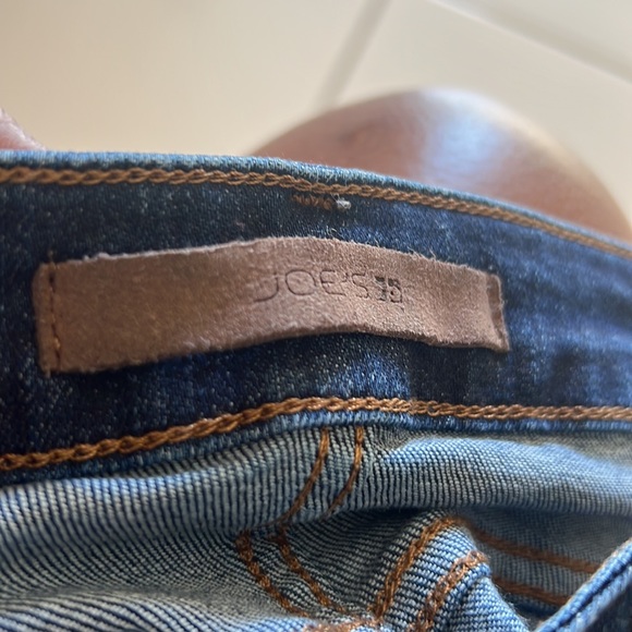 Beautiful gentle worn jeans - Picture 5 of 9